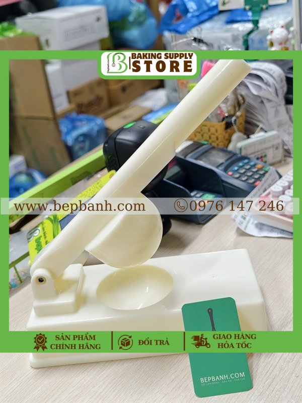 Dụng cụ ép vỏ bánh