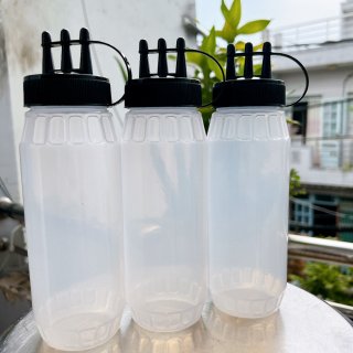 Chai nhựa đựng sốt 3 đầu